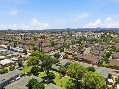 View/Area - 2504 Wanek Rd #D, Escondido, CA 92027 photo 7 of 7