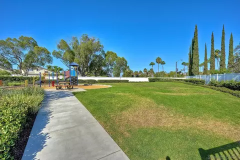 Exterior - 801 Mosaic Cir, Oceanside, CA 92057 photo 13 of 13