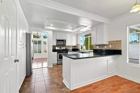 Kitchen - 801 Mosaic Cir, Oceanside, CA 92057 photo 1 of 5