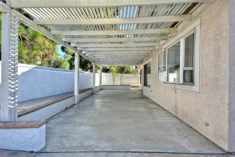 Exterior - 801 Mosaic Cir, Oceanside, CA 92057 photo 9 of 13