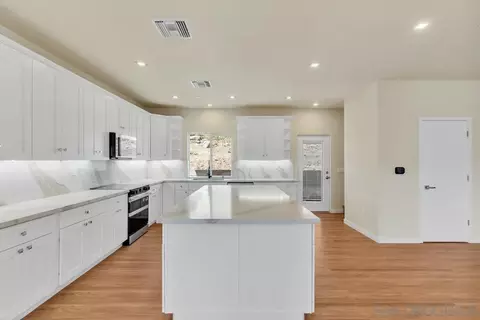 Kitchen - 1302 La Presa, Spring Valley, CA 91977 photo 2 of 8