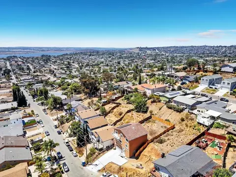 View/Area - 1302 La Presa, Spring Valley, CA 91977 photo 4 of 17
