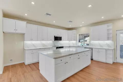 Kitchen - 1302 La Presa, Spring Valley, CA 91977 photo 4 of 8