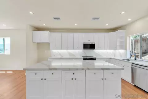 Kitchen - 1302 La Presa, Spring Valley, CA 91977 photo 5 of 8