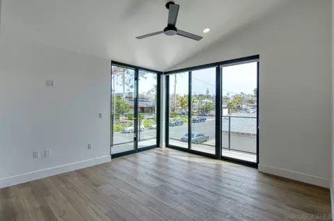 Bedroom - 221-227 W G St, Encinitas, CA 92024 photo 1 of 3