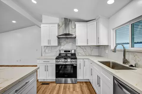 Kitchen - 11949 Riverside Dr #158, Lakeside, CA 92040 photo 3 of 4