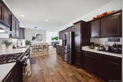 Kitchen - 10707 Jamacha Blvd #SPC 83, Spring Valley, CA 91978 photo 4 of 5