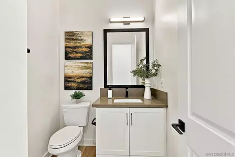 Bath - 1741 Ishihara Rd, Vista, CA 92084 photo 5 of 6
