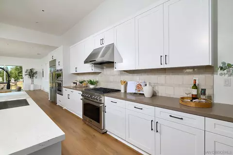 1741 Ishihara Rd, Vista, CA 92084 photo 3