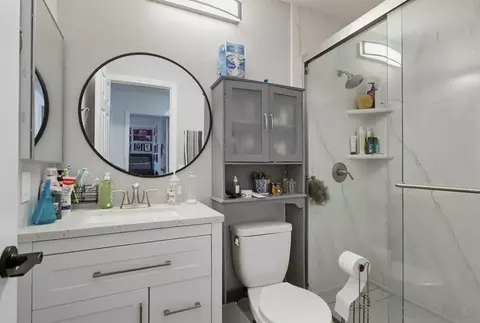 Bath - 2505 Whispering Palms Loop, Chula Vista, CA 91915 photo 2 of 5