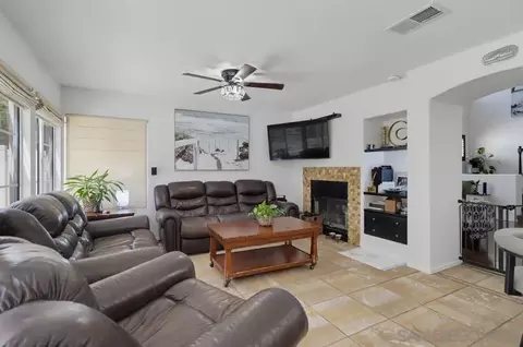 Living - 2505 Whispering Palms Loop, Chula Vista, CA 91915 photo 3 of 3