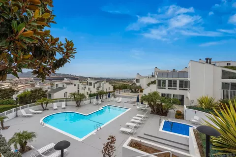 Exterior - 365 Shoemaker Ln, Solana Beach, CA 92075 photo 3 of 3
