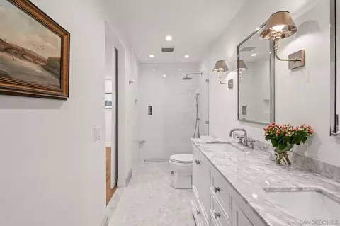 Bath - 365 Shoemaker Ln, Solana Beach, CA 92075 photo 3 of 4