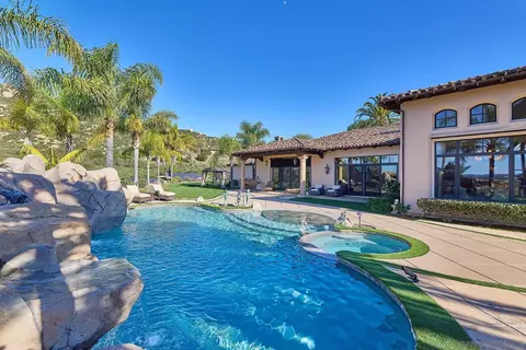 Exterior - 14160 Augusta Ct, Poway, CA 92064 photo 6 of 13