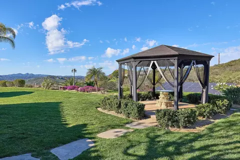 Exterior - 14160 Augusta Ct, Poway, CA 92064 photo 11 of 13