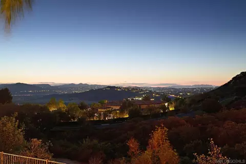 View/Area - 14160 Augusta Ct, Poway, CA 92064 photo 2 of 11