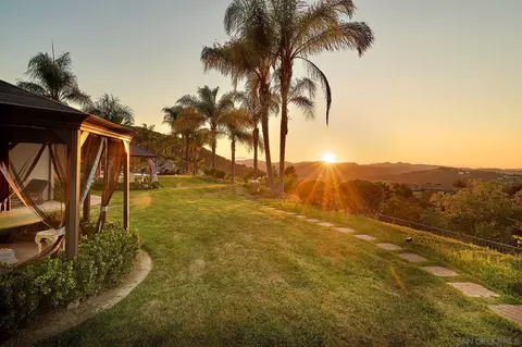Exterior - 14160 Augusta Ct, Poway, CA 92064 photo 7 of 13