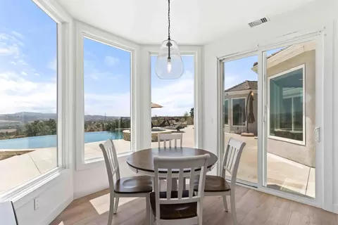 Dining - 2370 Dos Lomas, Fallbrook, CA 92028 photo 3 of 3