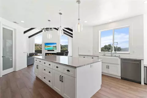 Kitchen - 2370 Dos Lomas, Fallbrook, CA 92028 photo 1 of 5
