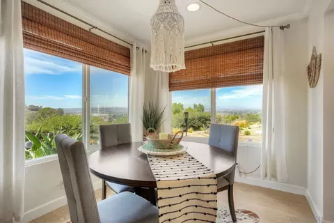 Dining - 4432 Skimmer Way, Oceanside, CA 92057 photo 2 of 4