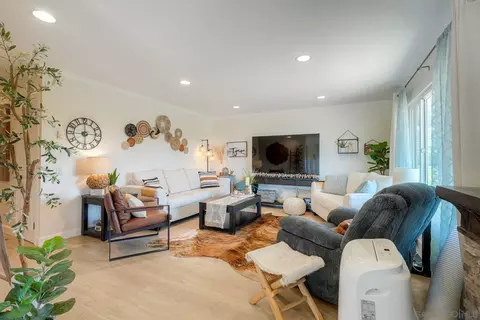 Living - 4432 Skimmer Way, Oceanside, CA 92057 photo 5 of 9