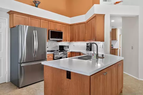 Kitchen - 14473 Maplewood St, Poway, CA 92064 photo 1 of 2