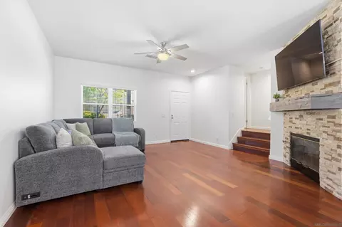 10060 Scripps Vista Way #39, San Diego, CA 92131
