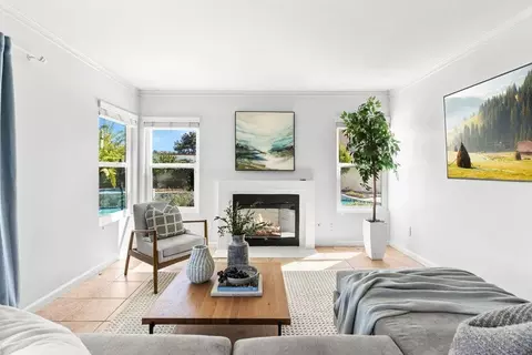 Living - 5168 Frazee, Oceanside, CA 92057 photo 6 of 8