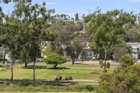 View/Area - 2501 Navarra #121, Carlsbad, CA 92009 photo 5 of 9