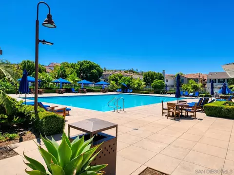 Exterior - 4366 Pacifica Way #3, Oceanside, CA 92056 photo 6 of 9