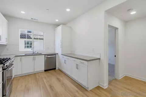 Kitchen - 4366 Pacifica Way #3, Oceanside, CA 92056 photo 2 of 4