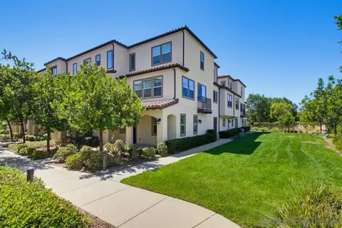 Exterior - 4366 Pacifica Way #3, Oceanside, CA 92056 photo 3 of 9