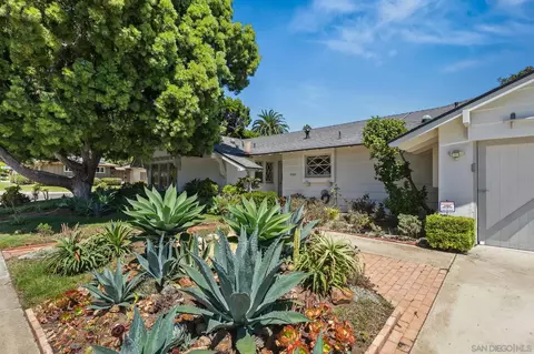 Exterior - 8925 Cliffridge Ave, La Jolla, CA 92037 photo 3 of 14
