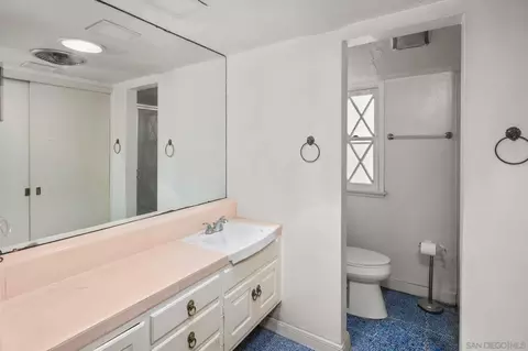 Bath - 8925 Cliffridge Ave, La Jolla, CA 92037 photo 1 of 3