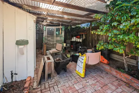 Exterior - 8925 Cliffridge Ave, La Jolla, CA 92037 photo 12 of 14