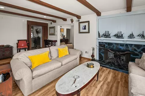 Living - 8925 Cliffridge Ave, La Jolla, CA 92037 photo 3 of 4