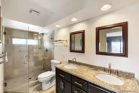 Bath - 9518 Hillcreek Way, Santee, CA 92071 photo 2 of 3