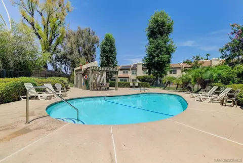 Exterior - 1036 Long Shadow Ct, El Cajon, CA 92019 photo 8 of 9