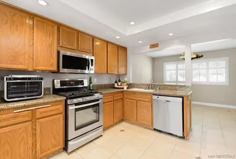 Kitchen - 1036 Long Shadow Ct, El Cajon, CA 92019 photo 1 of 3