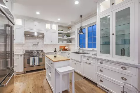 Kitchen - 953 E Ave, Coronado, CA 92118 photo 1 of 3