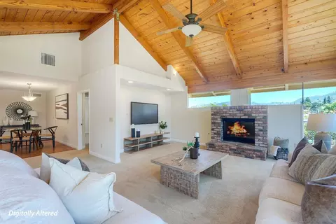 Living - 17709 Saint Andrews, Poway, CA 92064 photo 4 of 5