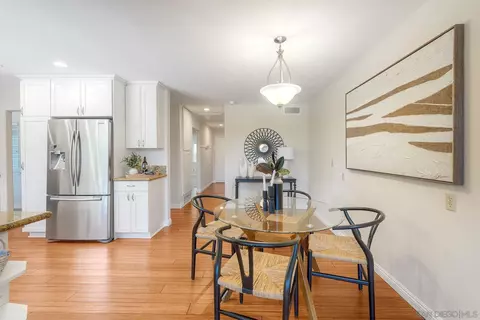 Dining - 17709 Saint Andrews, Poway, CA 92064 photo 4 of 4