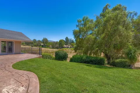 Exterior - 17709 Saint Andrews, Poway, CA 92064 photo 4 of 6