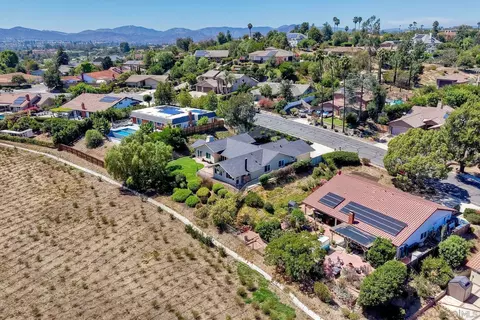 View/Area - 17709 Saint Andrews, Poway, CA 92064 photo 12 of 15