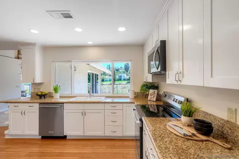 Kitchen - 17709 Saint Andrews, Poway, CA 92064 photo 1 of 4