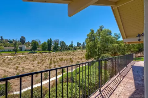 Exterior - 17709 Saint Andrews, Poway, CA 92064 photo 5 of 6