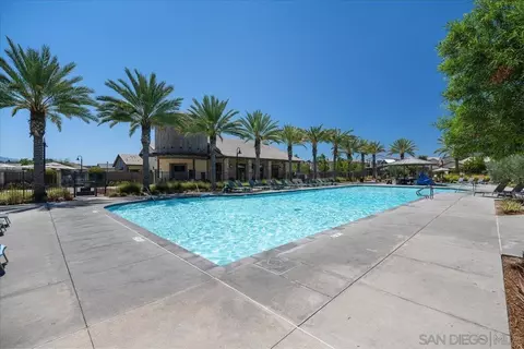 Exterior - 32383 Tannat Dr, Temecula, CA 92591 photo 7 of 9