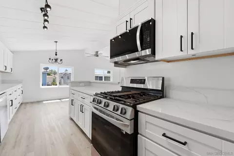 Kitchen - 11949 Riverside Dr #176, Lakeside, CA 92040 photo 5 of 6