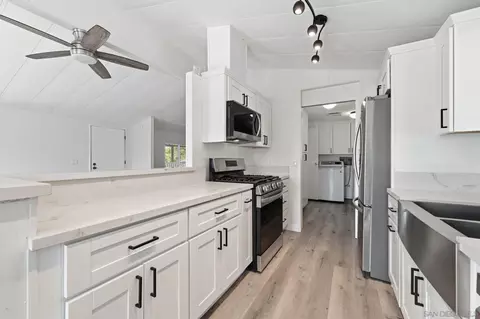 Kitchen - 11949 Riverside Dr #176, Lakeside, CA 92040 photo 4 of 6