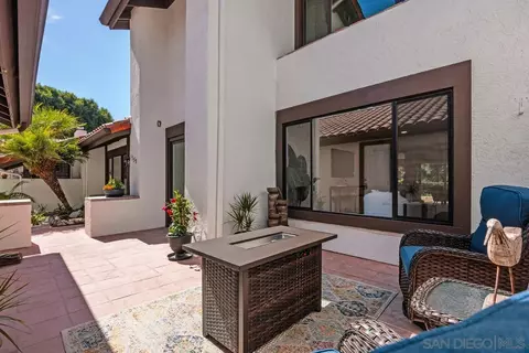 Exterior - 1355 Sun Valley Rd, Solana Beach, CA 92075 photo 4 of 9